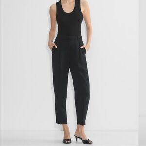Wilfred Carrot Pant - Black High-Waist Trousers